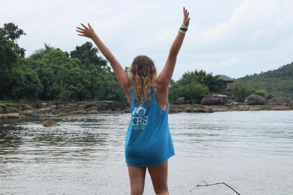 Mad Monkey Koh Rong Samloem Hostel Koh Rong Sanloem Bagian luar foto